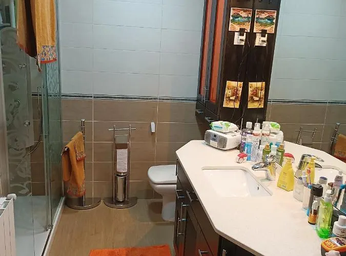 Karmelo Junto Al Metro Apartamento